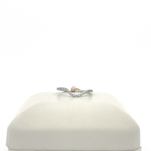 14k White Gold Curved Band with .15ctw Round Diamonds