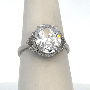 Sterling Silver Clear CZ Oval Design Ring
