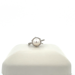 Lady's 14k White Gold Pearl Ring