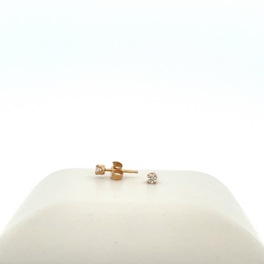 14kt Yellow Gold Diamond Studs