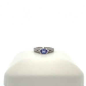 14k White Gold Tanzanite Ring
