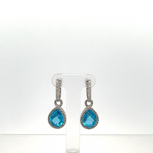 18k White Gold Blue Topaz Earrings