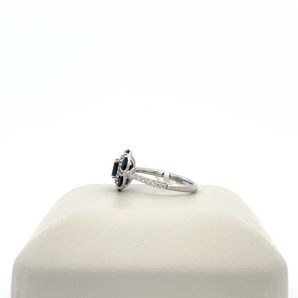 14k White Gold Sapphire Ring