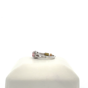 White 18 Karat Fashion Ring