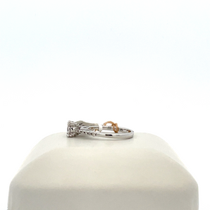 14k White Gold Engagement Ring with Round Center