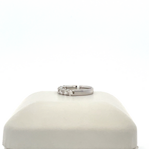 14k White Gold Band with .98ctw Round Diamonds