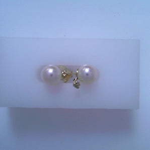 Lady's 14k Yellow Gold Pearl Earrings