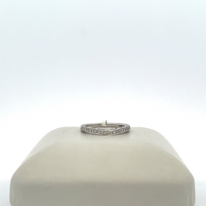 Lady's 14k White Gold Band with Round Diamonds
