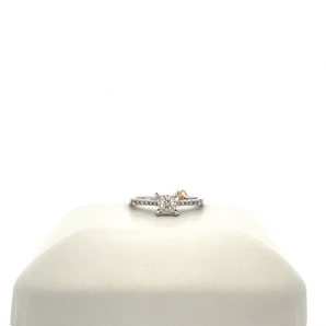 14k White Gold Engagement Ring with Round Center