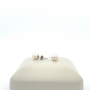 Lady's 14k White Gold Pearl Earrings